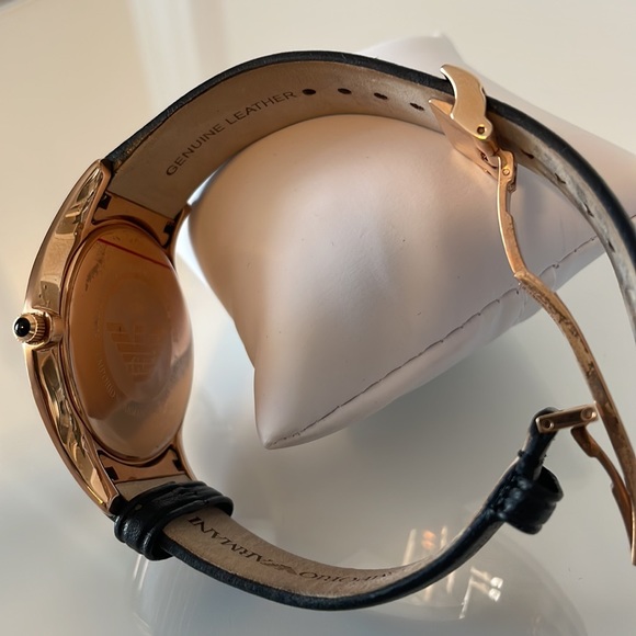 Emporio Armani Rose-Gold Men’s Watch - Picture 3 of 8